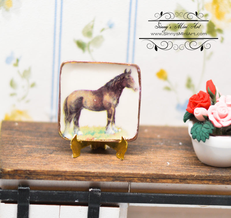 1:12 Dollhouse Miniature Horse on Square Plate BB CDD512