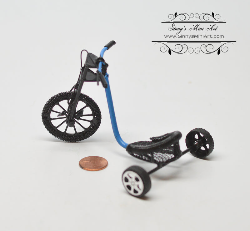 1:12 Dollhouse Miniature Blue/Black Pedal Car Toy AZ EIWF589