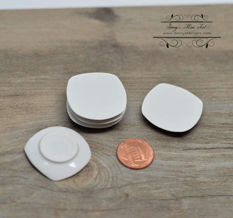 1:12 Dollhouse Miniature White Ceramic Plate / Miniature Cookware HMN 1467