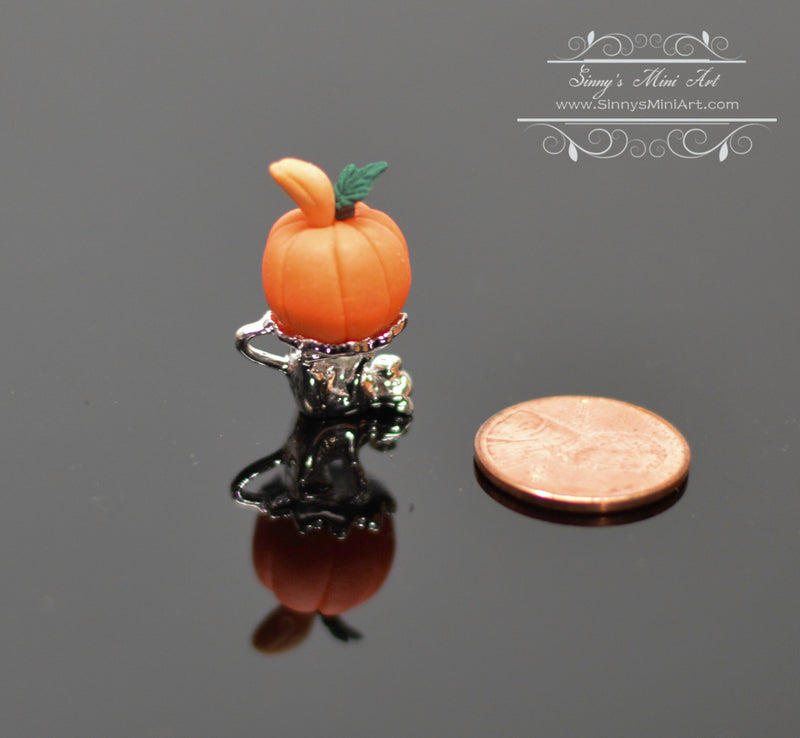 1:12 Dollhouse Miniature Cat Stand with Large Pumpkin BD H338