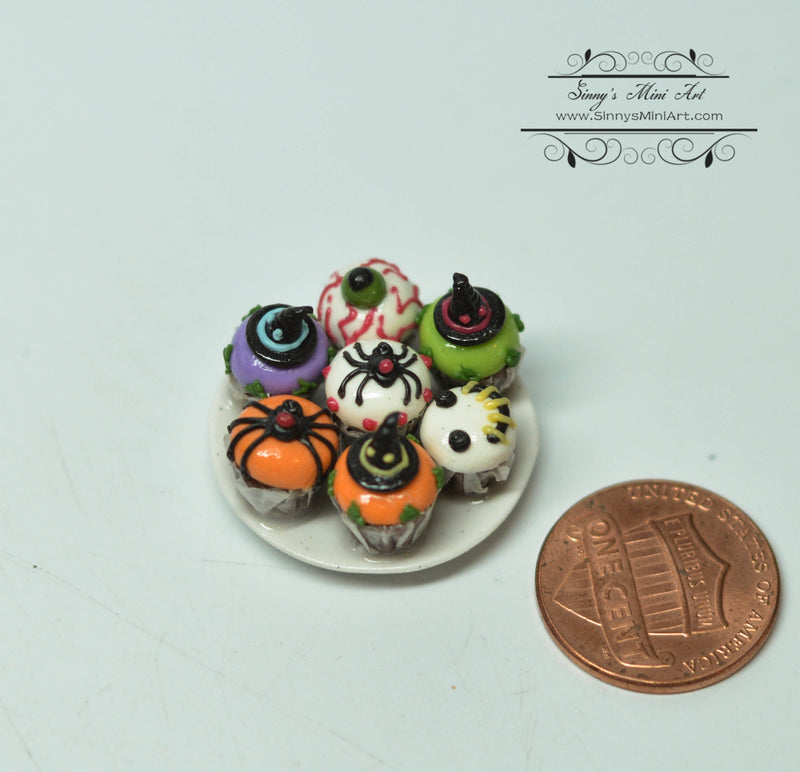 1:12 Dollhouse Miniature 6 Halloween Cupcakes on Plate/ Miniature Cakes HMN 788