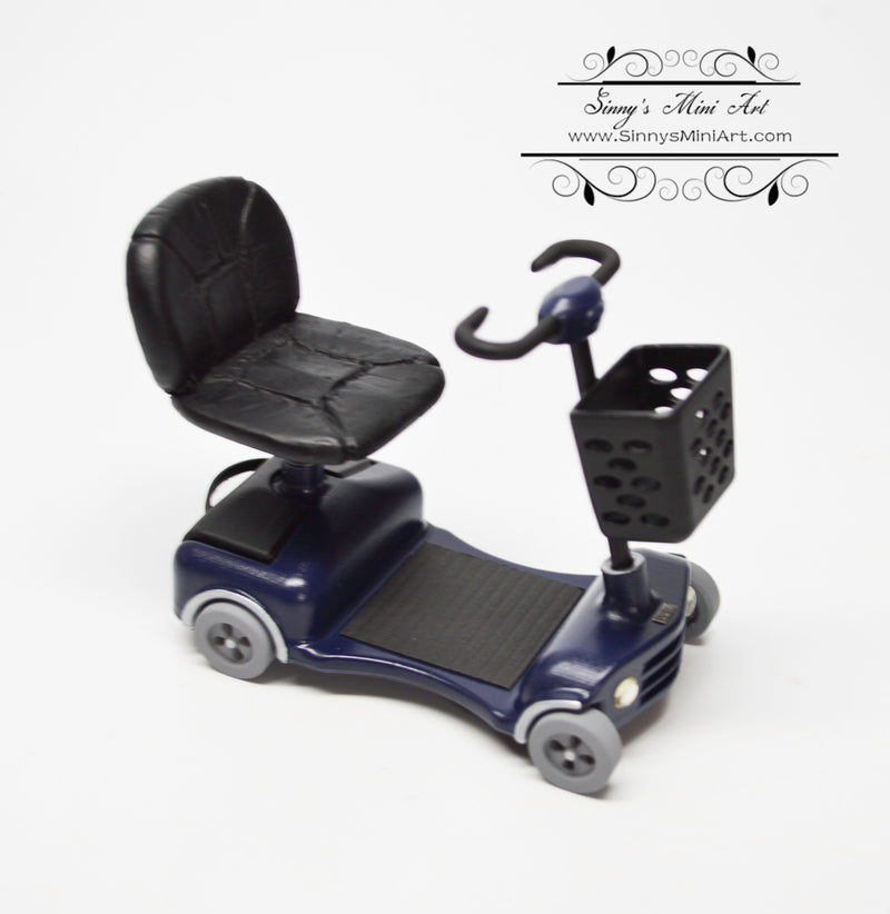 1:12 Dollhouse MiniatureMobility Scooter Blue /Miniature Hospital DMUK M152