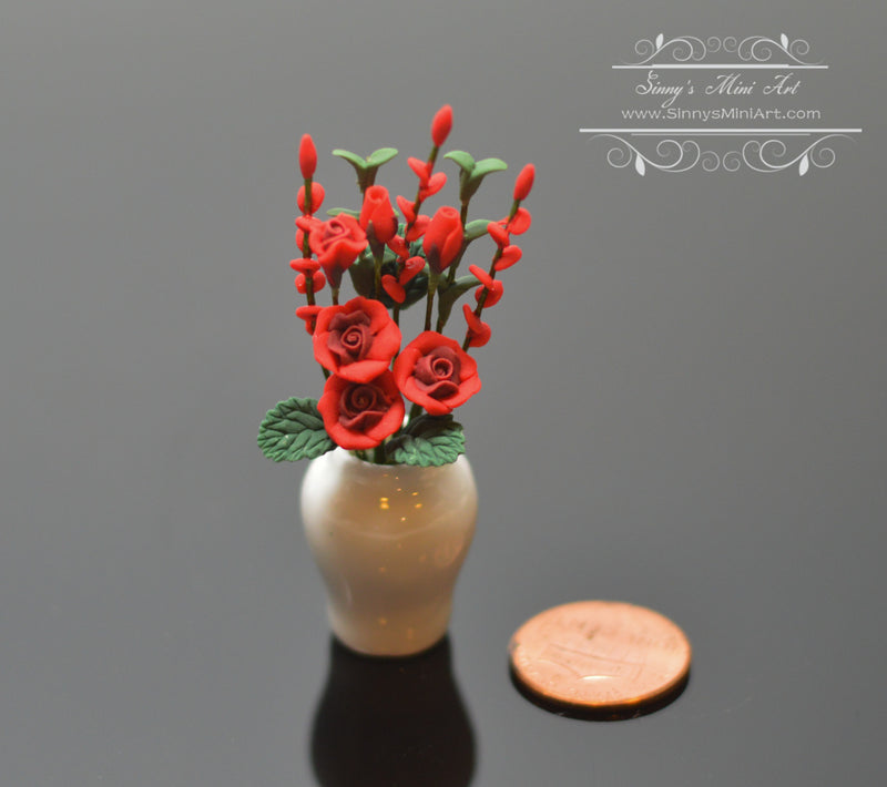 1:12 Dollhouse Miniature Red Roses in Porcelain Vase BD A120
