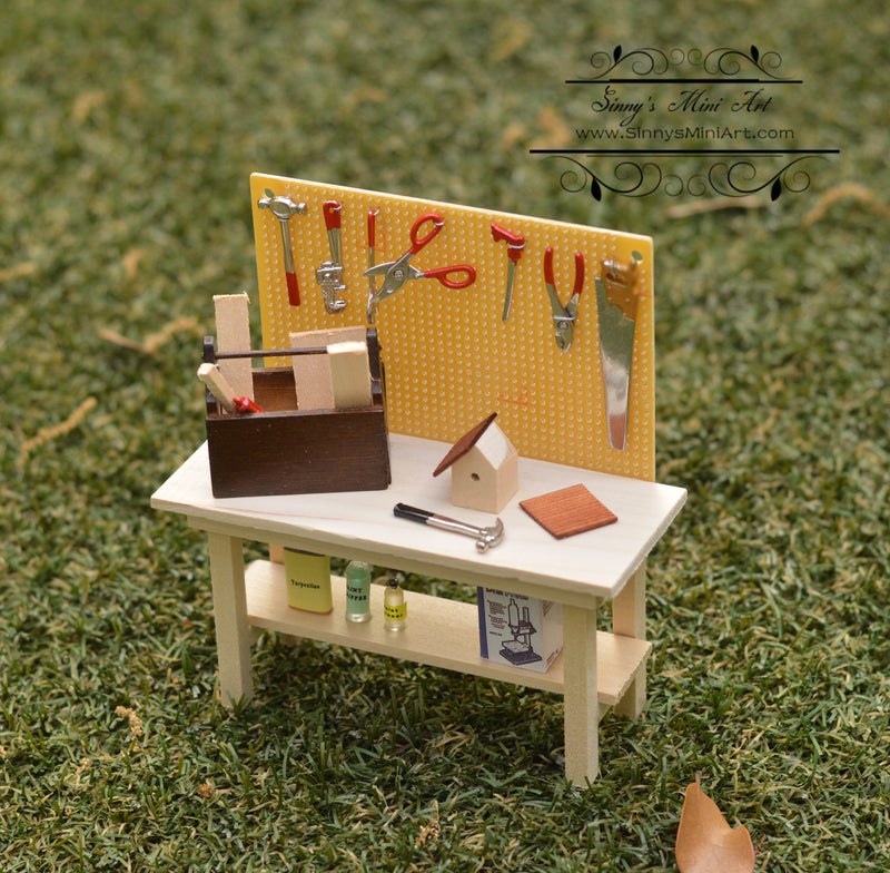1:12 Dollhouse Miniature Workbench with Accessories AZ SH0032