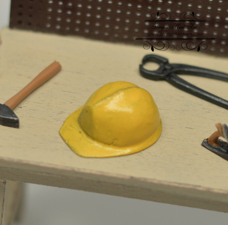 1:12 Dollhouse Miniature Hardhat Yellow IM 0212