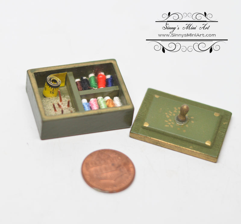 1:12 Dollhouse Miniature Sewing Box with Lid A117