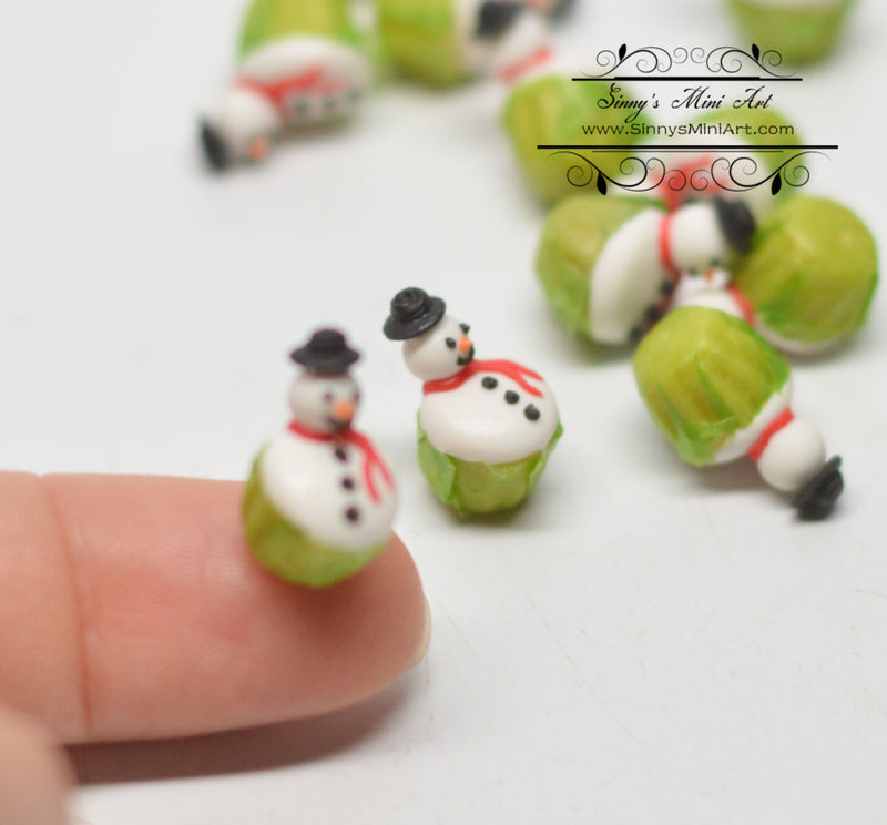 2 PC 1:12 Dollhouse Miniature Christmas Snowman Cupcakes HMN 910B