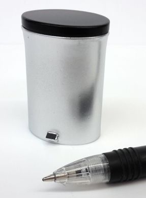 1:12 Miniature BLACK & SILVER Oval Kitchen Pedal Bin DMUK H72BS