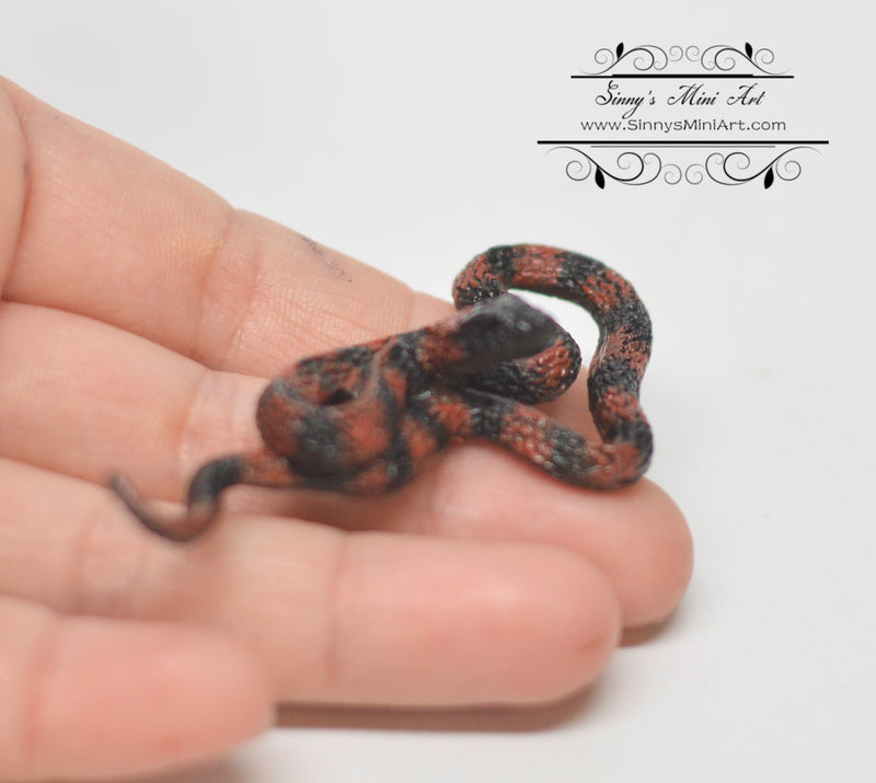 1:12 Dollhouse Miniature Forest Flame Snake Large AZ A3373L