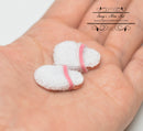 1:12 Dollhouse Miniature Women's Slippers White AZ IM65587