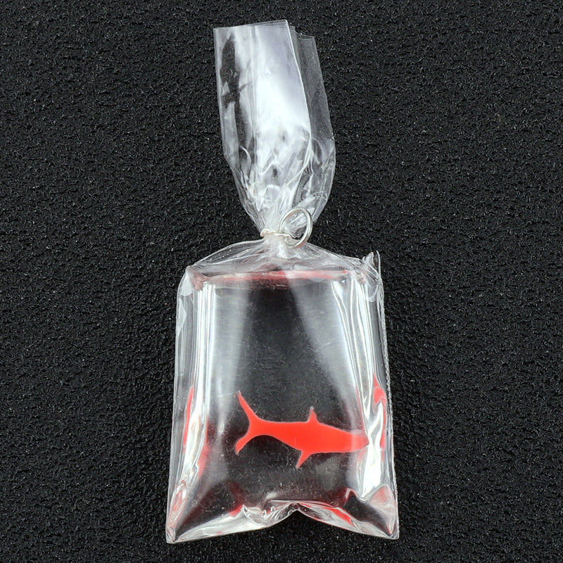 1:12 Dollhouse Miniature Fish in Bag B82