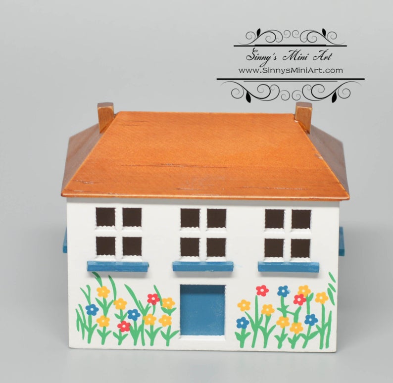 1:144 Hand Painted Dollhouse AZ T8424