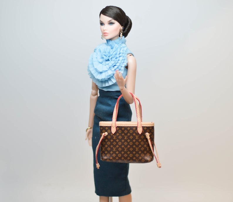 The new LV speedy for my dolls #lv #louisvuitton #speedy #miniature  #miniaturebag #dollbag #minibag #model #doll #dollstagr…